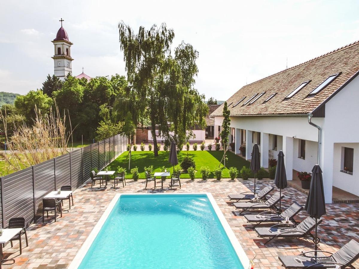 Palkonyha Panzio Speiz Gasztromuhely Bed and Breakfast Palkonya Εξωτερικό φωτογραφία